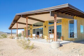 Las Alas Del Sol- A Desert Architectural Gem 2 Bedroom Home by RedAwni