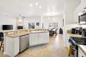 Casa Tortuga - Hot Tub, Fire Pit, Grill & Jtnp! 4 Bedroom Home by RedA