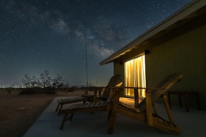 Relax In Style At The Green Jackrabbit - Hot Tub, Record Player 1 Bedr