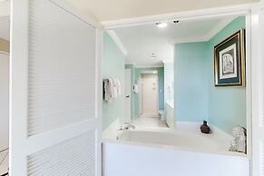 Tops'l 1008a Chalet by RedAwning