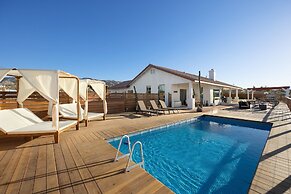 Rancho Nopales Jt - Pool, Hot Tub, Hammocks, Fast Wifi + Views! 4 Bedr