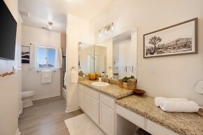 Rancho Nopales Jt - Pool, Hot Tub, Hammocks, Fast Wifi + Views! 4 Bedr