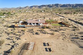 Rancho Nopales Jt - Pool, Hot Tub, Hammocks, Fast Wifi + Views! 4 Bedr