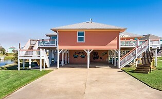 A Lil' Tipsea 4 Bedroom Home by RedAwning