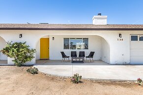 Horseshoe House - Hot Tub, Bbq And Fire Pit! 4 Bedroom Home by RedAwni