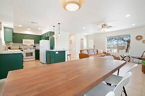 Golden Desert Ranch - Hot Tub, Fire Pit And Bbq! 3 Bedroom Home by Red