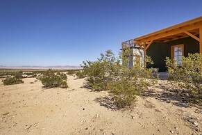 Martian Rose - Out Of This World Stargazing Cabin 2 Bedroom Home by Re