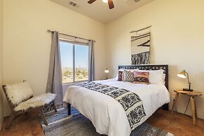 Horizon House Hot Tub, Fire Pit & Bbq Adobe In Jt 4 Bedroom Home by Re