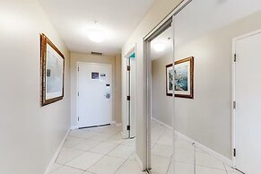 Tops'l 1008 Lockoff 3 Bedroom Condo by RedAwning