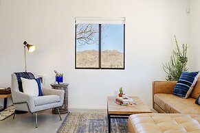 Twilight Terrace - Relax In Style 2 Bedroom Home by RedAwning