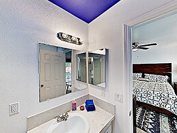 Rawhide Ranch - Walk To Pappy And Harriet's With Hot Tub! 3 Bedroom Ho