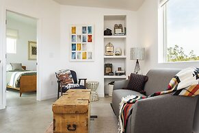 Harvest Moon Hideaway - Bbq, Hammocks & Dark Skies 2 Bedroom Home by R