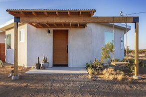 Harvest Moon Hideaway - Bbq, Hammocks & Dark Skies 2 Bedroom Home by R