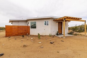 Harvest Moon Hideaway - Bbq, Hammocks & Dark Skies 2 Bedroom Home by R