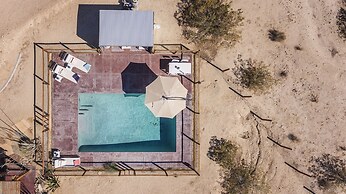 Moonview Modern Hot Tub, Bbq & Private Pool 2 Bedroom Home by RedAwnin