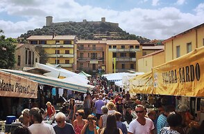 Large, Stunning Studio Apartment, Central Location