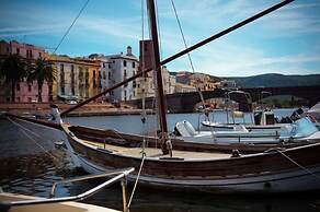 Large, Stunning Studio Apartment, Central Location