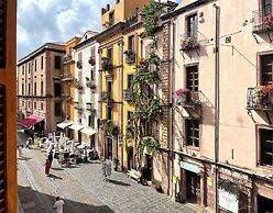 Large, Stunning Studio Apartment, Central Location