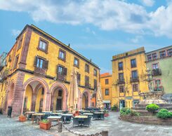 Large, Stunning Studio Apartment, Central Location