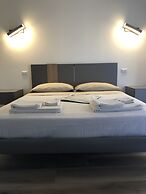 A Due Passi Dalla Scalinata Rooms