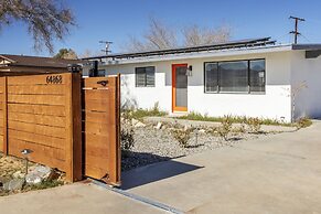 Walpi Ranch - Joshua Tree Getaway W/ Hot Tub, Fire Pit & Bbq! 3 Bedroo