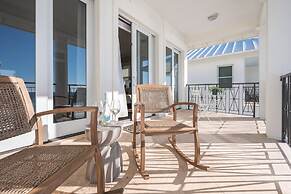Seabird by Avantstay Beachfront Home w/ Plunge Pool & Amazing Views