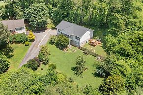 Penny by Avantstay Weaverville Home w/ Mtn Views