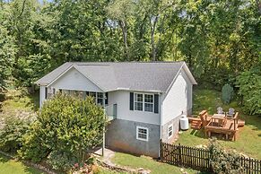 Penny by Avantstay Weaverville Home w/ Mtn Views