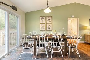 Penny by Avantstay Weaverville Home w/ Mtn Views