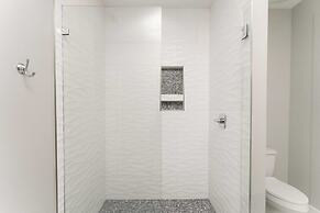 Sunfish Elegance by Avantstay Beach Access at an Indoor/outdoor Paradi