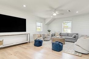 Sunfish Elegance by Avantstay Beach Access at an Indoor/outdoor Paradi