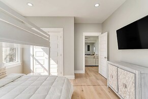 Sunfish Elegance by Avantstay Beach Access at an Indoor/outdoor Paradi