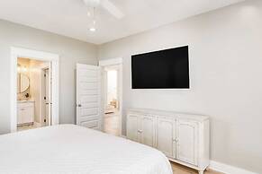 Sunfish Elegance by Avantstay Beach Access at an Indoor/outdoor Paradi