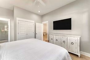 Sunfish Elegance by Avantstay Beach Access at an Indoor/outdoor Paradi