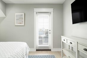 Sunfish Elegance by Avantstay Beach Access at an Indoor/outdoor Paradi