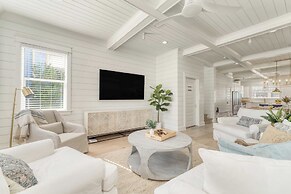 Sunfish Elegance by Avantstay Beach Access at an Indoor/outdoor Paradi