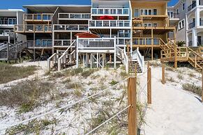 Backyard Beach by Avantstay Oceanfront Destin Paradise