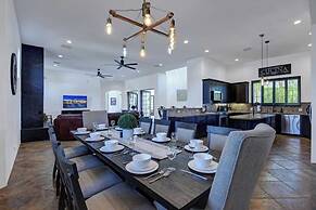 Villa Toscana by Avantstay Palatial Villa With Spa, Pool, Theater & Ga