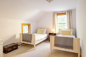 Woodfall by Avantstay Tons of Outdoor Space