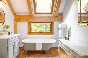 Woodfall by Avantstay Tons of Outdoor Space