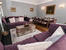 The Stables and West Wing