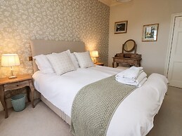 The Stables and West Wing