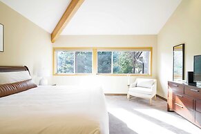 Sage Blush by Avantstay Upgraded 4 Bdr/chefs Kitchen/ A/c/hot Tub!