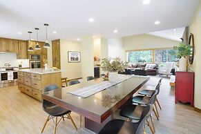 Sage Blush by Avantstay Upgraded 4 Bdr/chefs Kitchen/ A/c/hot Tub!