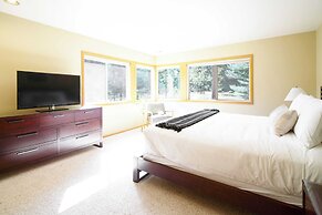 Sage Blush by Avantstay Upgraded 4 Bdr/chefs Kitchen/ A/c/hot Tub!