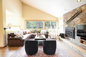 Sage Blush by Avantstay Upgraded 4 Bdr/chefs Kitchen/ A/c/hot Tub!