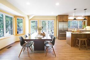 Sage Blush by Avantstay Upgraded 4 Bdr/chefs Kitchen/ A/c/hot Tub!