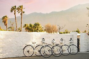 Yellowjacket by Avantstay Entertainers Yard, 20min 2 Coachella Valley 