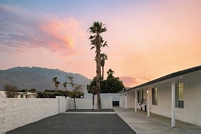 Yellowjacket by Avantstay Entertainers Yard, 20min 2 Coachella Valley 