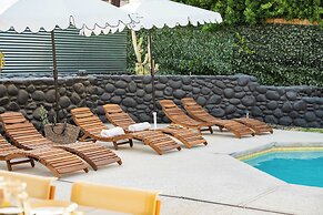 Yellowjacket by Avantstay Entertainers Yard, 20min 2 Coachella Valley 